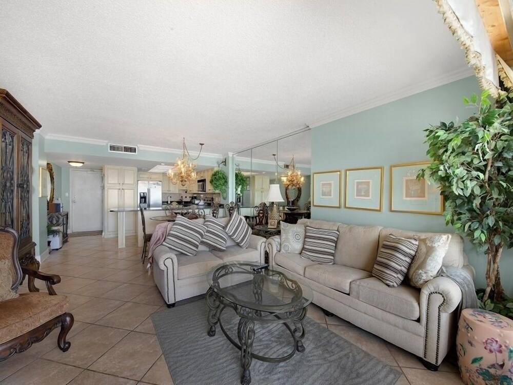 Arcadian I 6b 2 Bedroom Condo