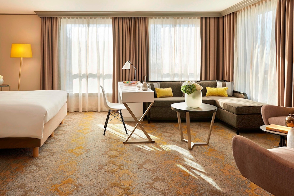 Puteaux Vacations - Renaissance Paris La Defense Hotel - Property Image 78