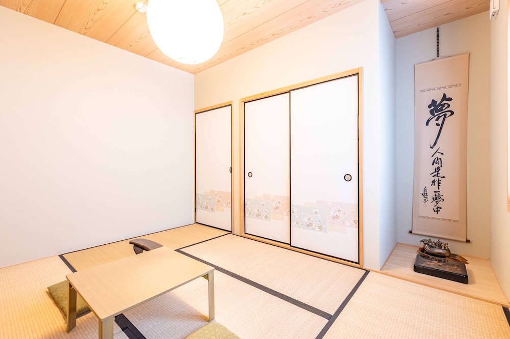 add chaganju - Hostel