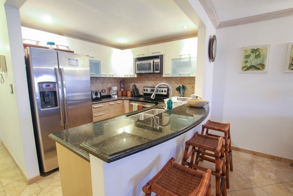 Modern 2-bed Apt Near Beach In St. Lawrence Gap 2 Bedroom Apts by Bluescape