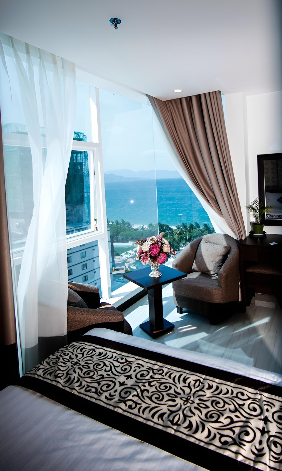 Lucky Star Hotel