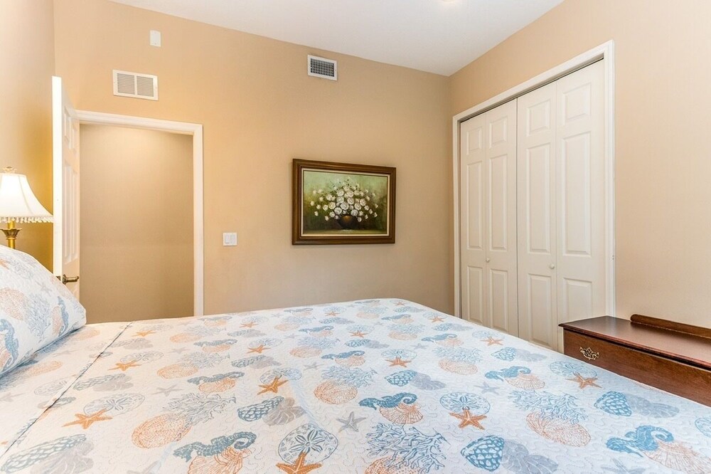 Sweet Escape - Monthly Beach Rental 5 Bedroom Home by RedAwning - Image 3