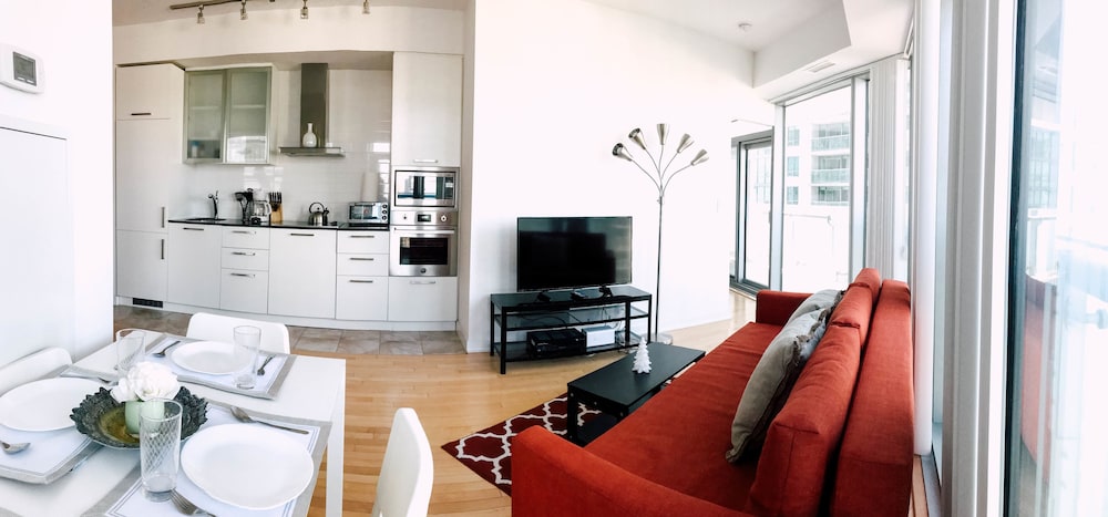 Sarkar Suites - Entertainment District