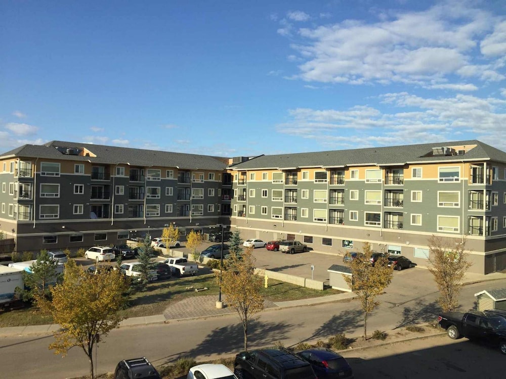 Fort Mcmurray Vacations - Clearwater Residence Hotel Timberlea - Property Image 3