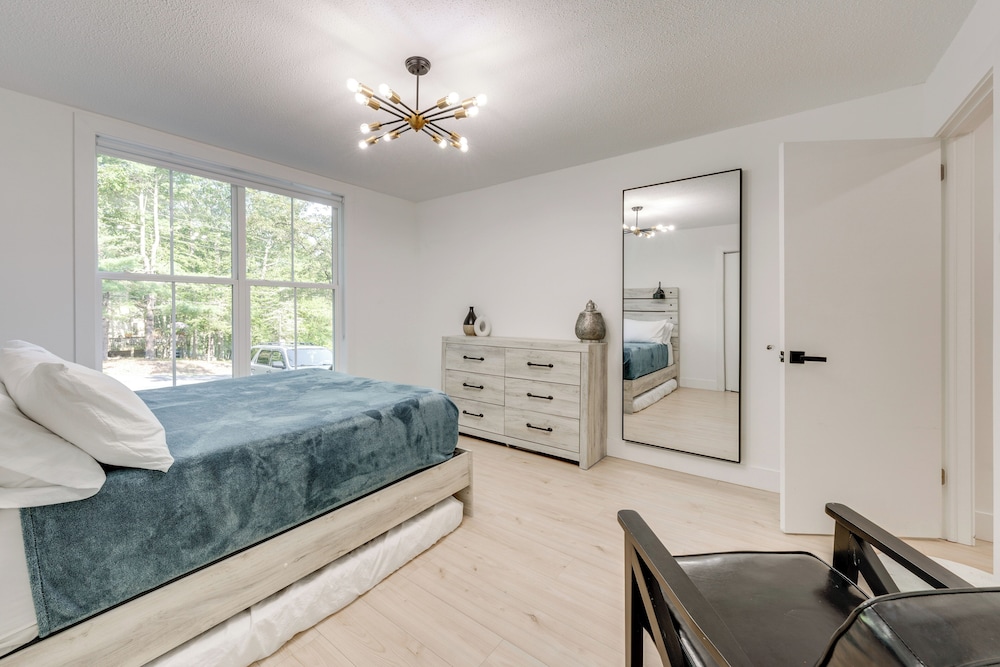 Private Yard, Playset: Family Home in Penn Estates