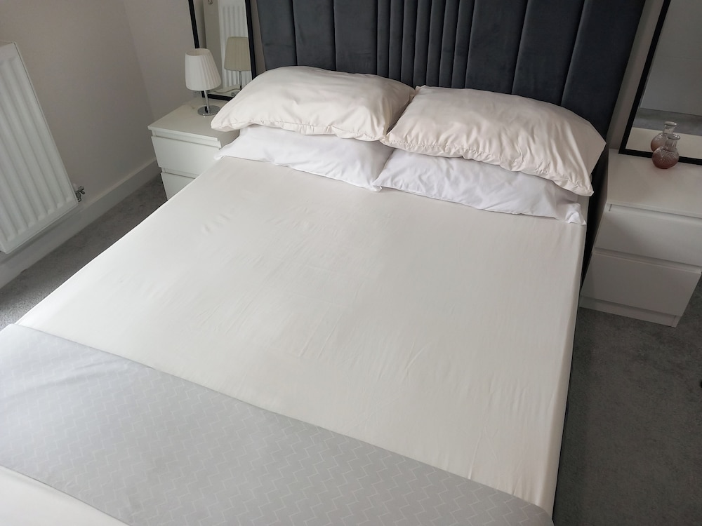 Tranquil Loughton Apartment Retreat