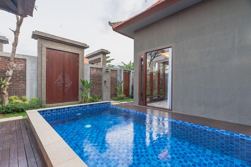 Serenia Villas Amed