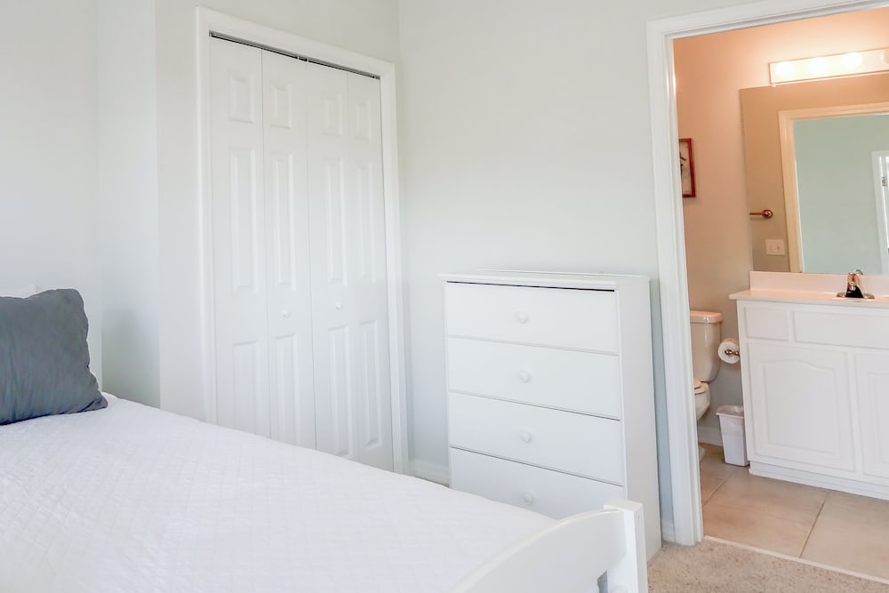 Pet Friendly - 2 Community Pools - Modern Beach House Charm view 2