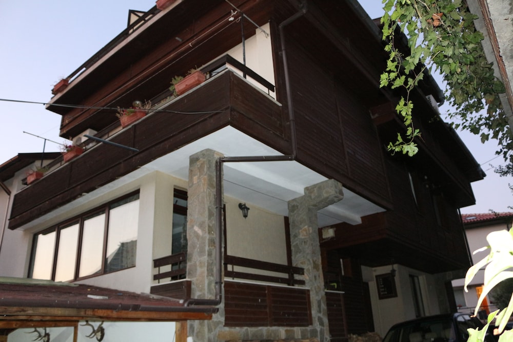 Guest House Liliya