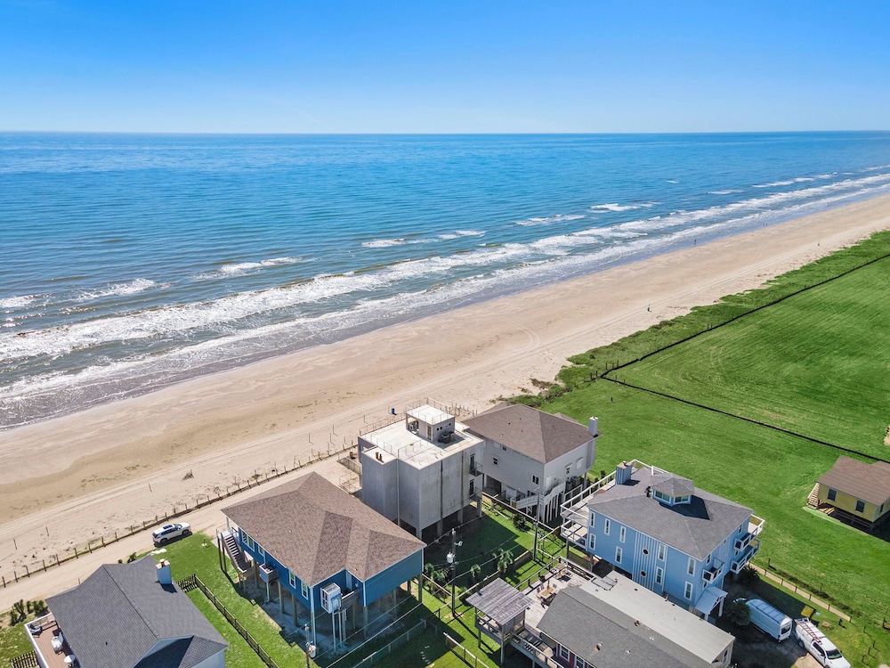 Oceanfront Experience by Ryson Vacation Rentals