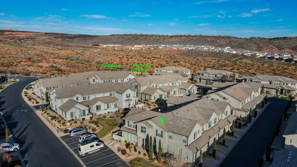 Sun Villa 3 Bedroom Townhouse
