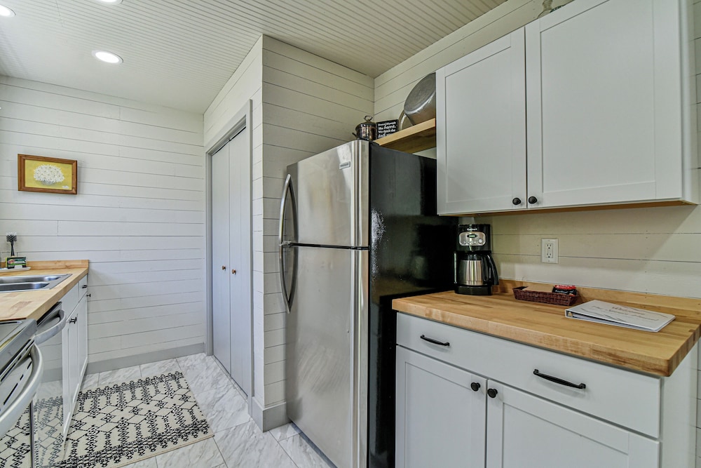 The Spruce House Cozy Home in Swannanoa