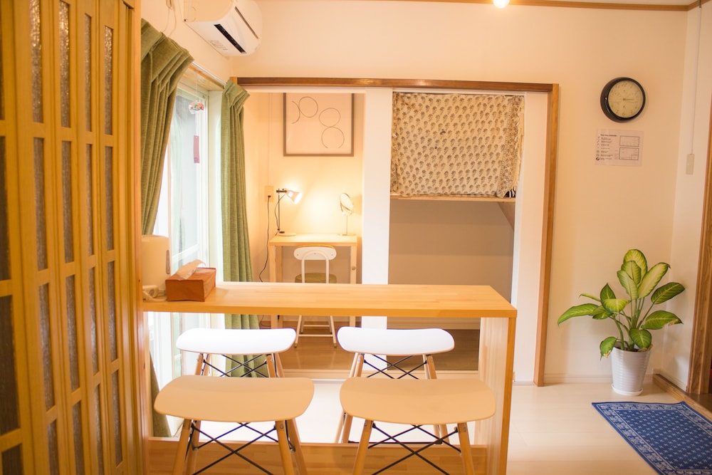 Traditional Apartment - Hostel
