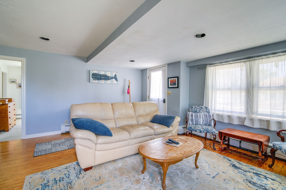 Charming Scituate Home w/ Deck - Walk to Beaches!