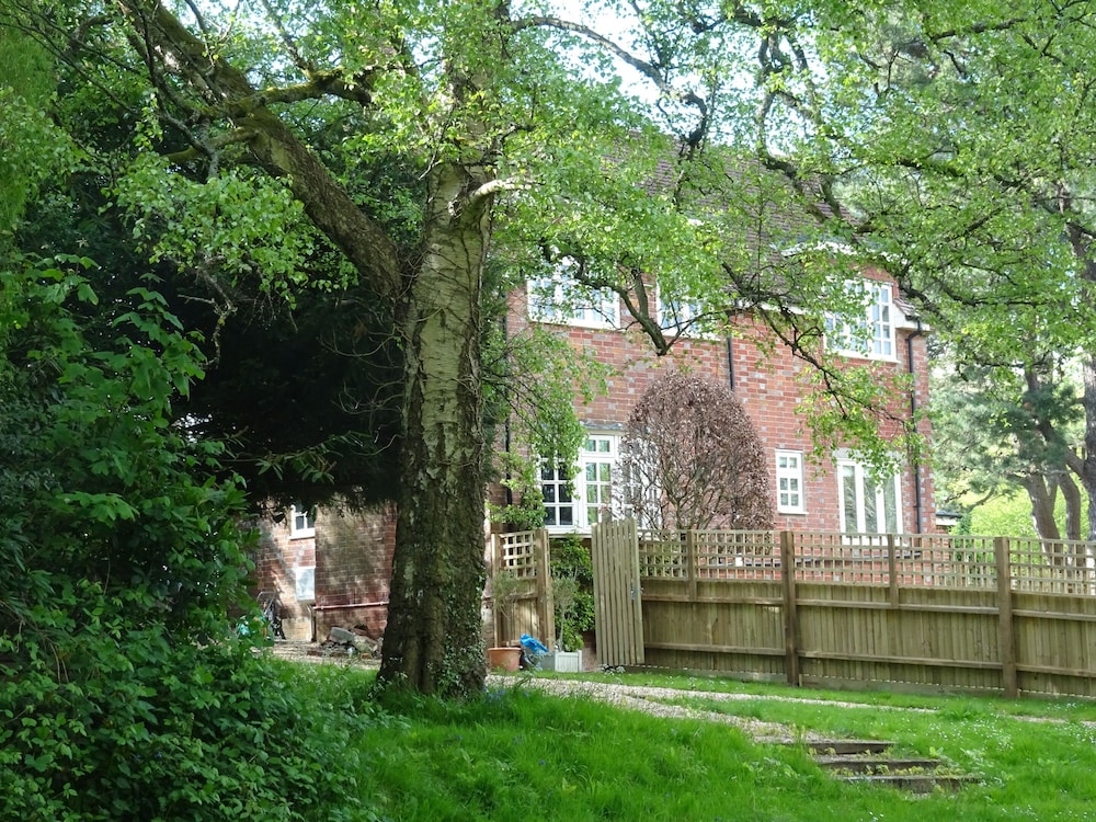 Redlynch Lodge