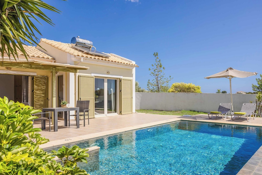 Caretta Beach Villa