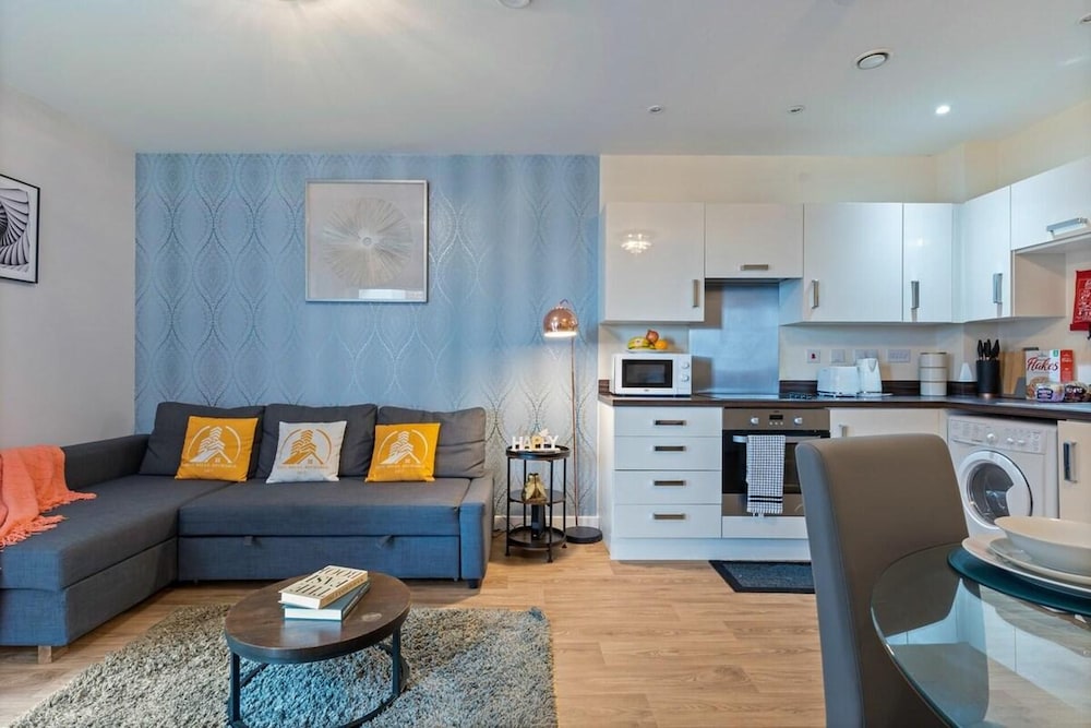 Tranquil Telford Retreat With 2 Bedrooms