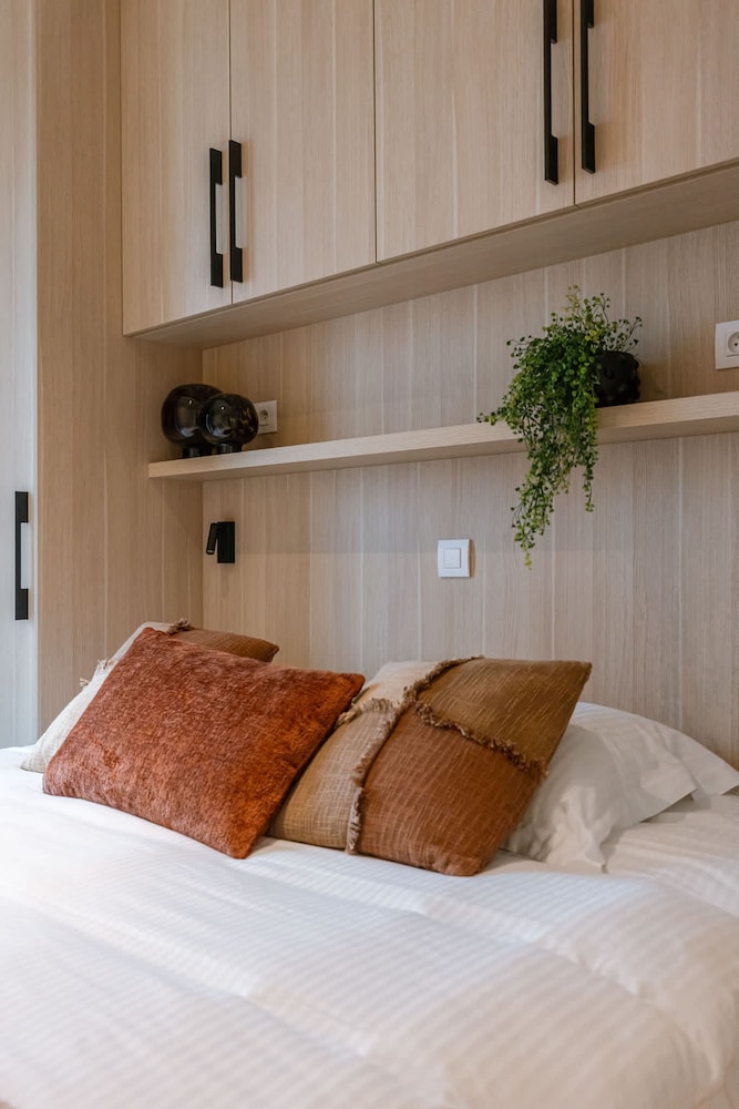 Ostend Luxury 4-guest Balcony and Free Parking