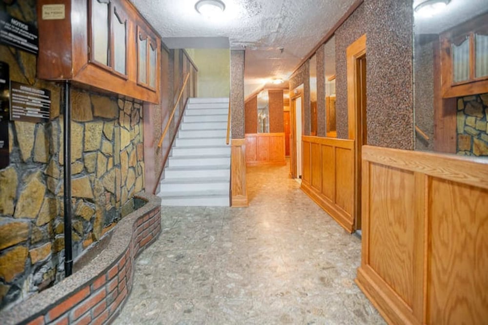 Charming Quiet Studio Right Off Central Park West