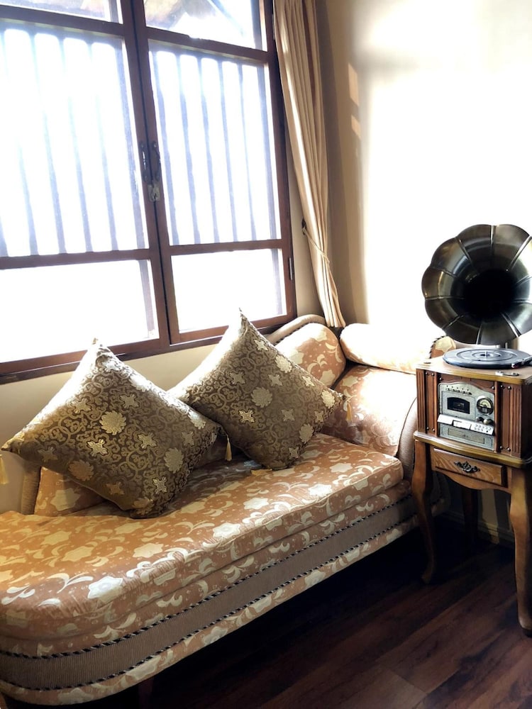 Village B&B
