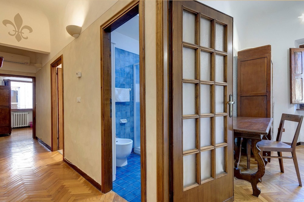 Corno 7 in Firenze With 2 Bedrooms and 1 Bathrooms