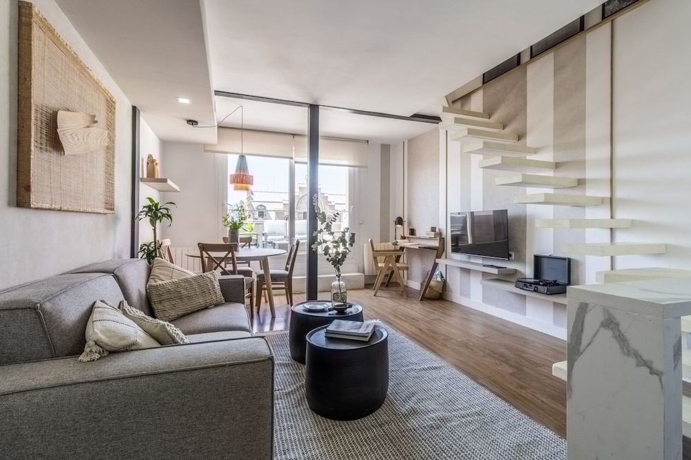 Hiis - 2 Bedrooms and Terrace in R os Rosas