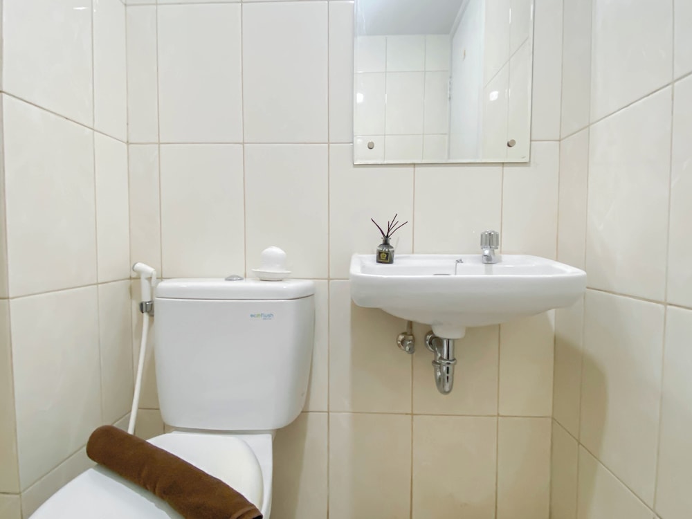 Good And Comfy 2Br At Springlake Summarecon Bekasi Apartment