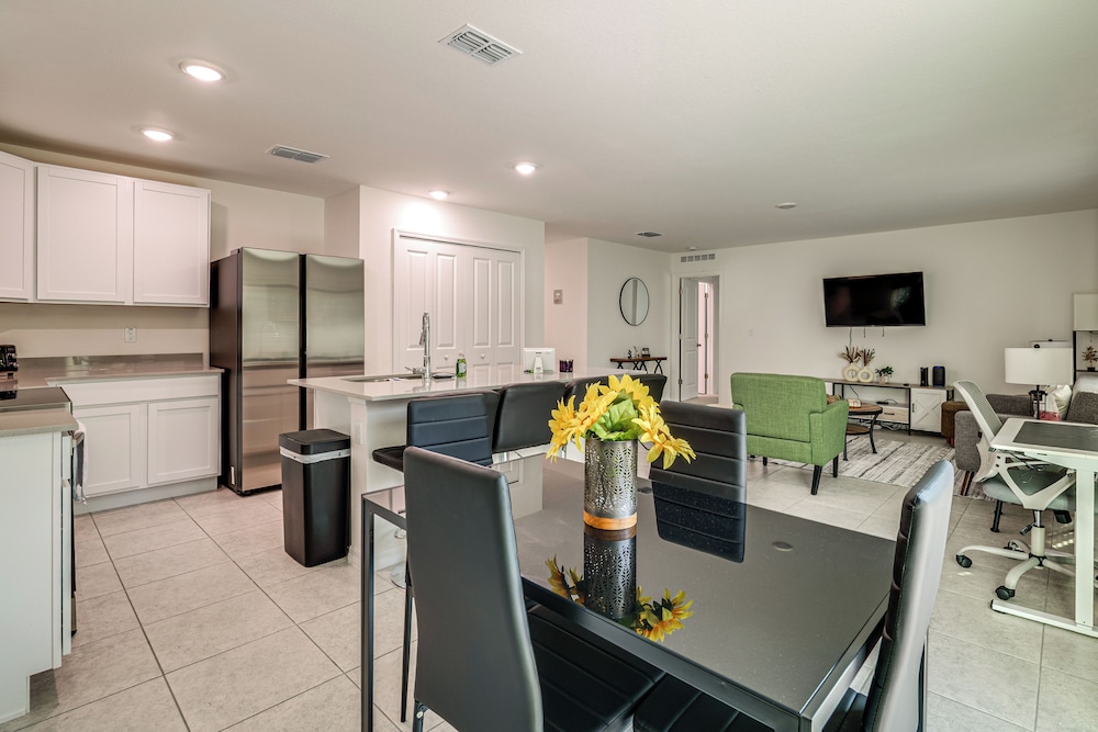 Tranquil Getaway w/ Spacious Yard in Brooksville!