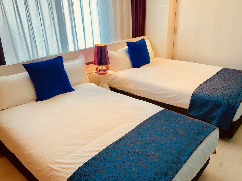 Very Hotel Dotonbori
