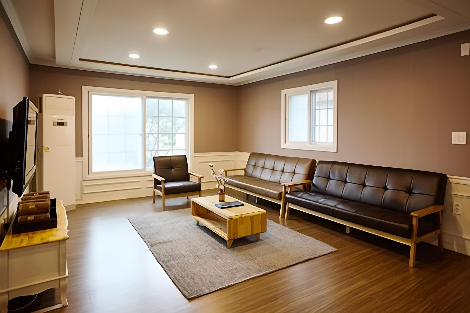 Cheongju Okhwayongsojelpyeong Pension