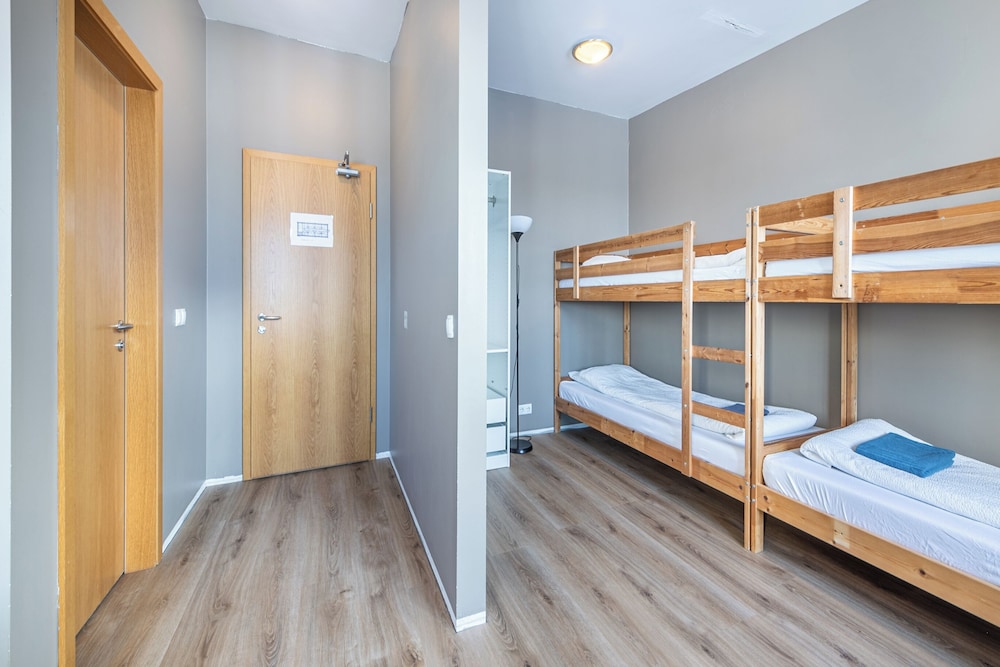 Stöð Guesthouse & Aparments