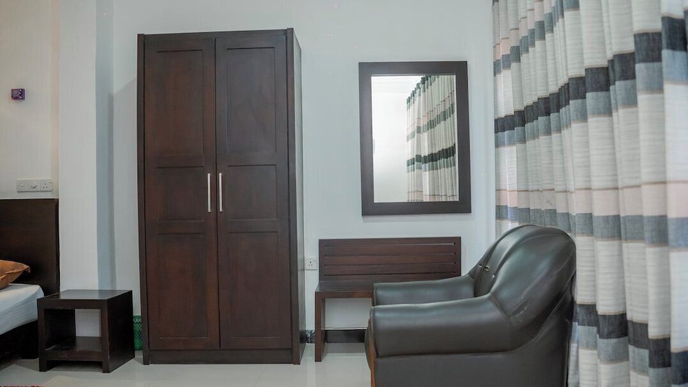 Yash Rest Inn