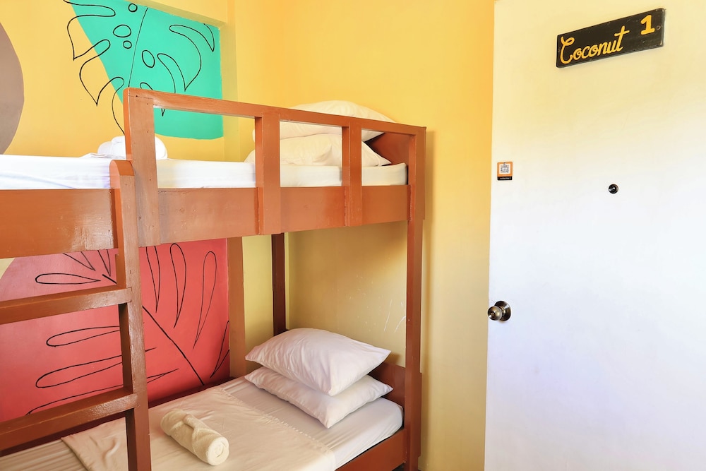 CHILL OUT HOSTEL BORACAY