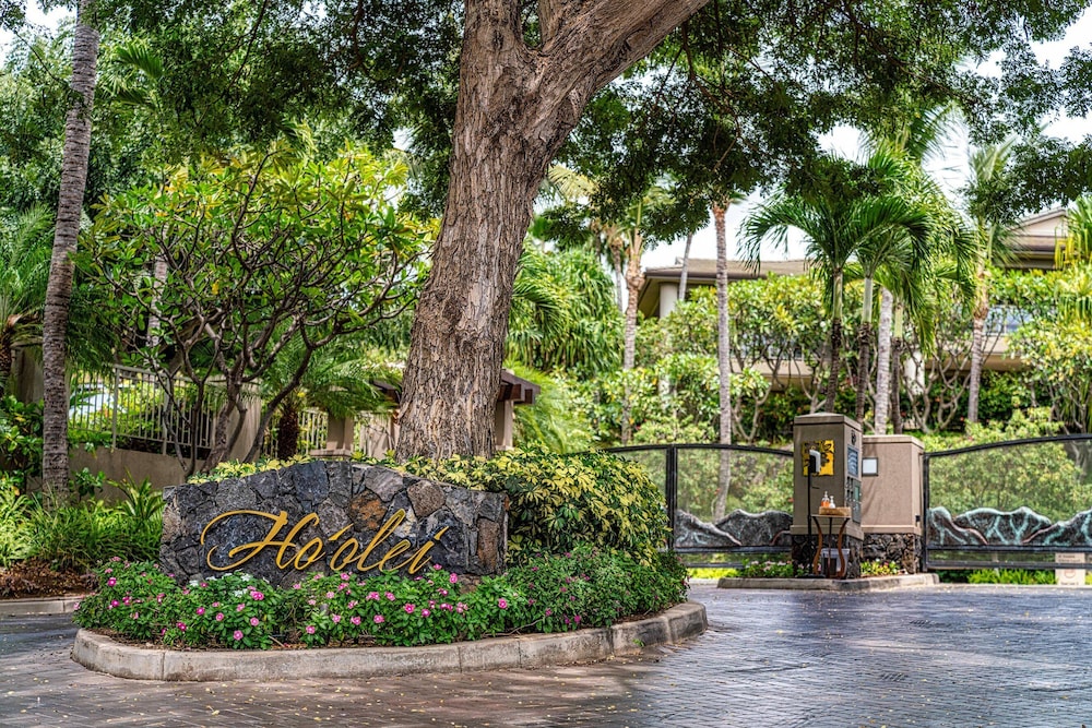 Luxurious Ho'olei 12-2, Lush View, Close to Pool, Sleeps 8 in Beds, Central AC!
