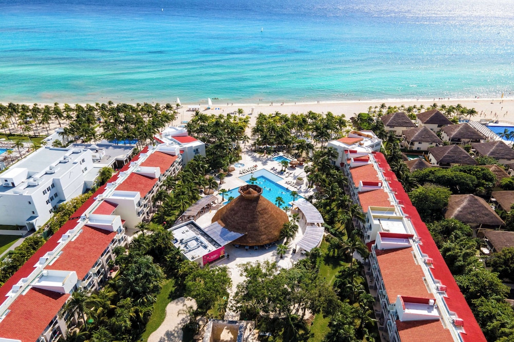 Hotel Viva Azteca by Wyndham, A Trademark All Inclusive Resort - Image 1