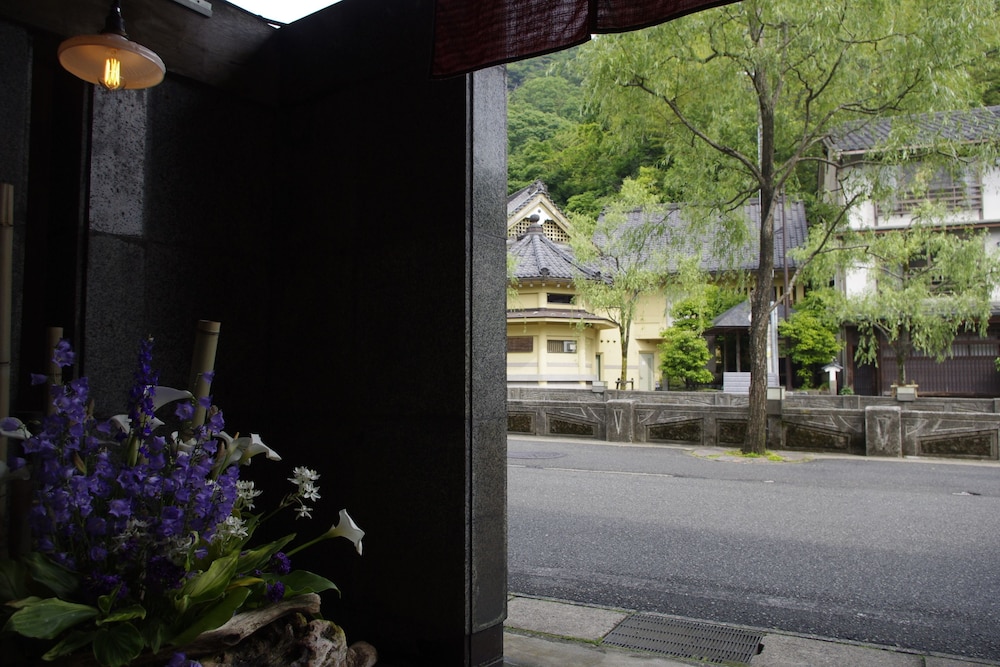 Kobayashiya