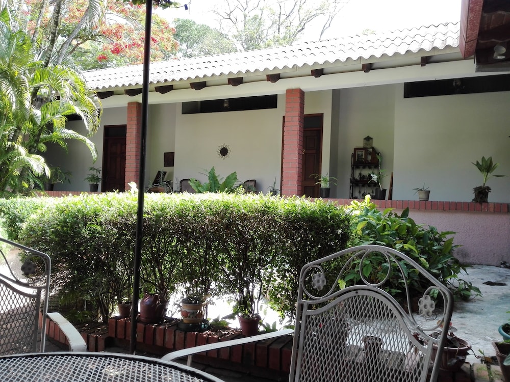 Casa Colonial Bed And Breakfast