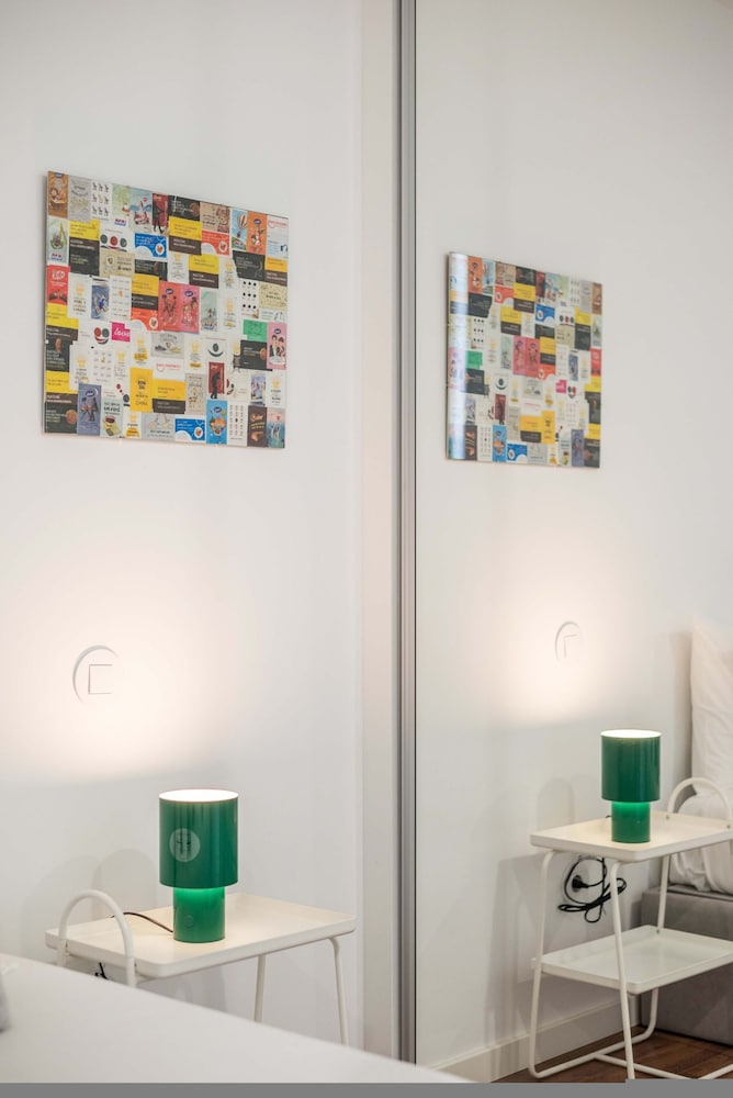 Liiiving in Matosinhos - Warm Vintage Apartment