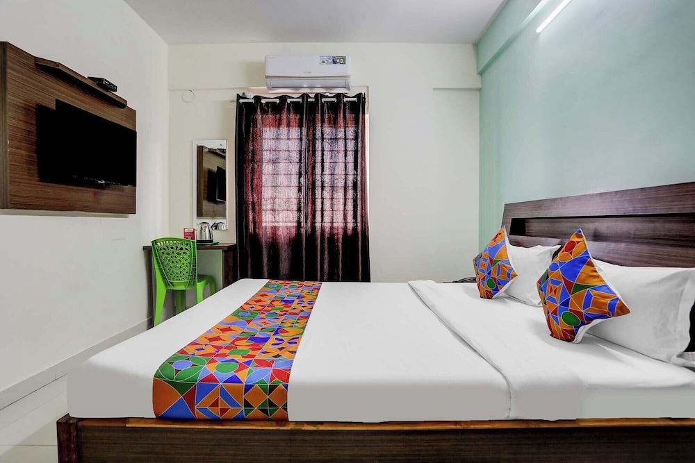 FabHotel Royal Suites - Yeshwanthpur