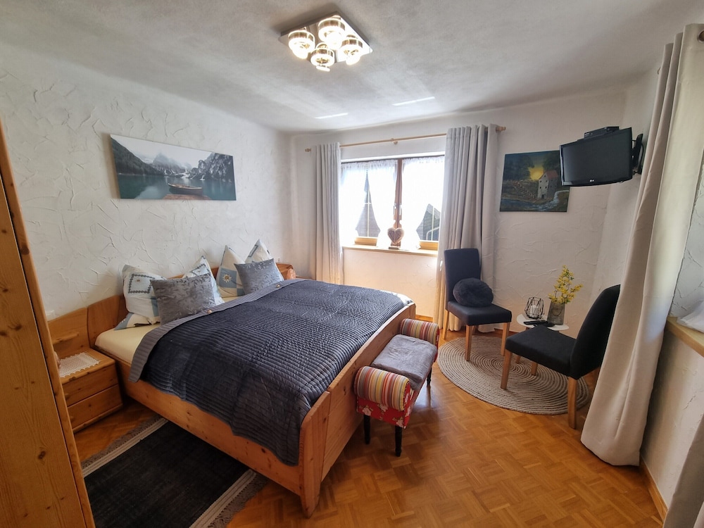 Large, Detached Holiday Home in Muhr