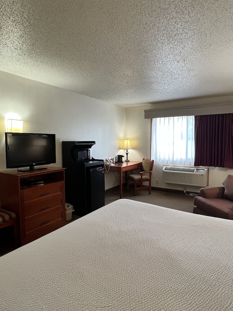 Serena Inn & Suites - Sundance