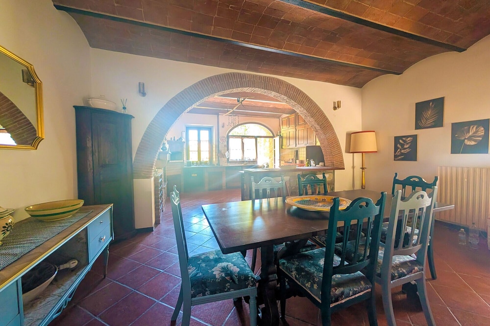 Villa Poggio al Coniglio a Suvereto con Piscina