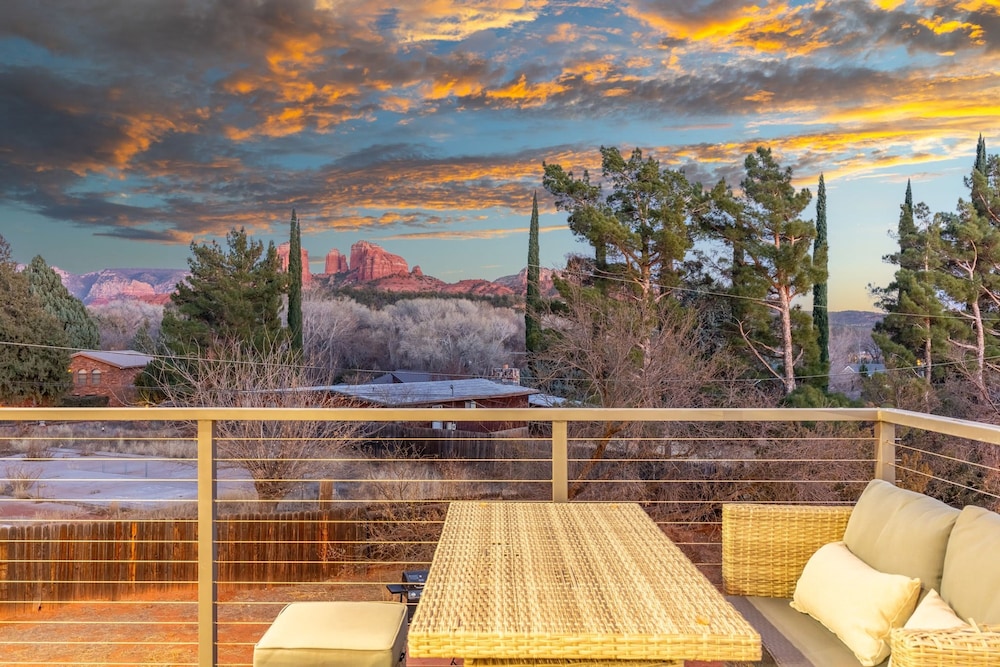 NEW Moondance Red Rock Retreat Epic Views
