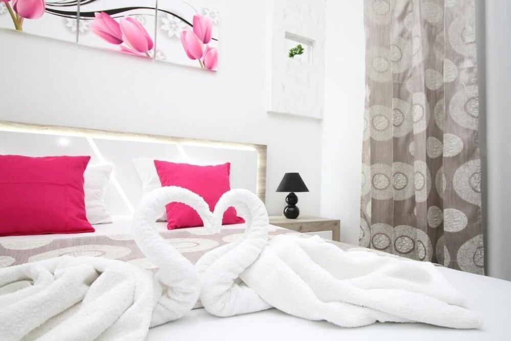 Apartments Cota