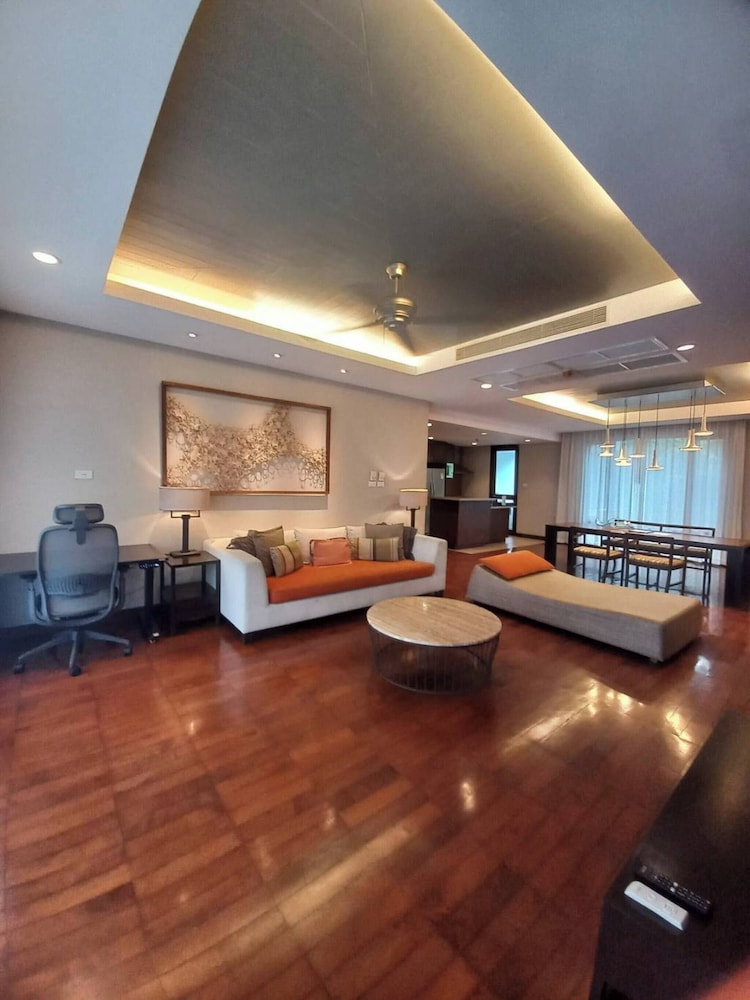 C Shasa Vela Condominium, Mared, Koh Samui