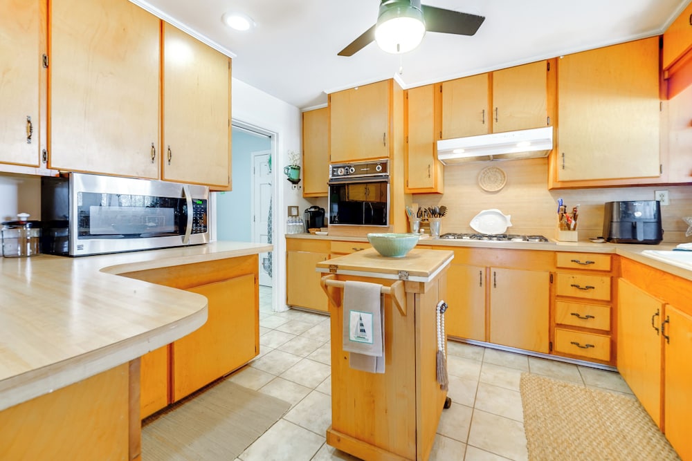 Fall Home Getaway in Surf City Limits