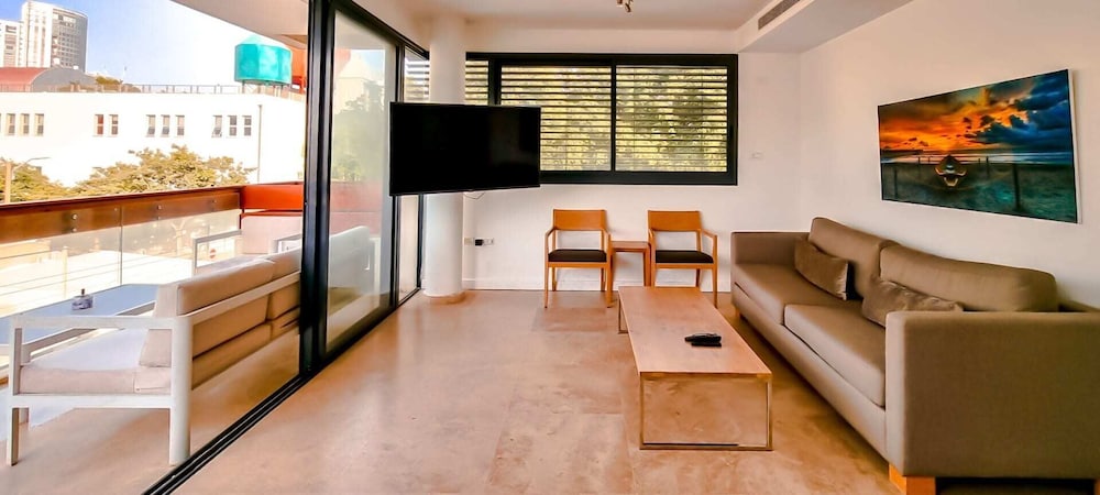 Apt Ophrys 1BR Tel Aviv Kalisher St TL66