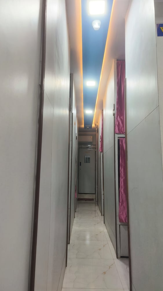 Green Apple PG & Dormitory