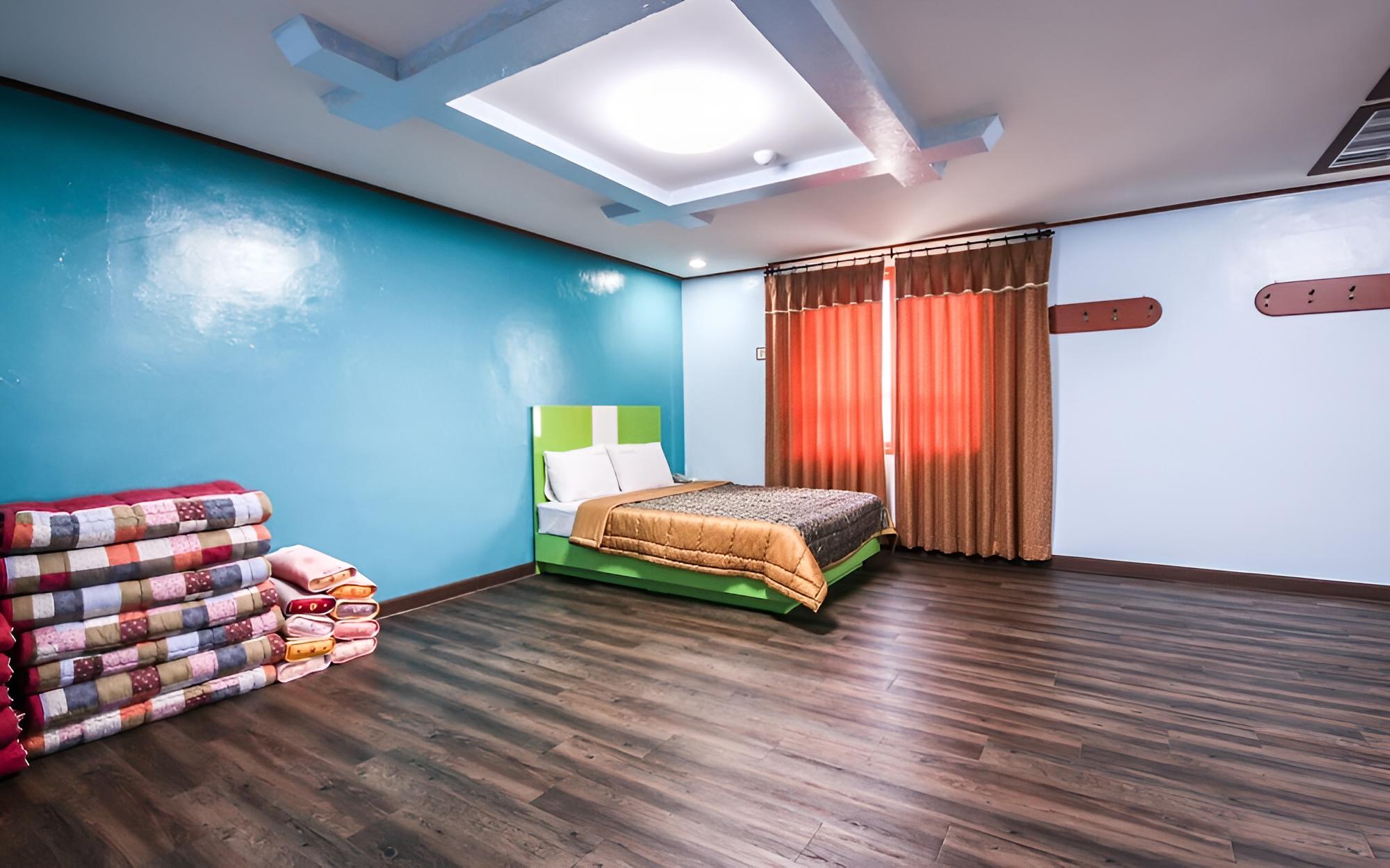 Mungyeong Oncheon Hotel view 4