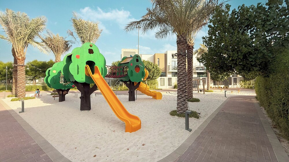 Arabian Ranches 3 Luxury 4 Bedroom Villa